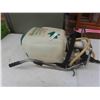 Image 2 : Chapin Backpack Sprayer 
