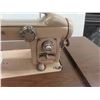 Image 3 : White Cabinet Electric Sewing Machine 