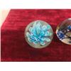 Image 2 : 4 Paper Weights, Murano?