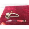 Image 3 : Kitchen Mixer, Shredder, Tin Cup, Hanging Weight Scale 