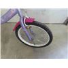 Image 3 : Super Cycle Cream Soda 20'' Pedal Bike