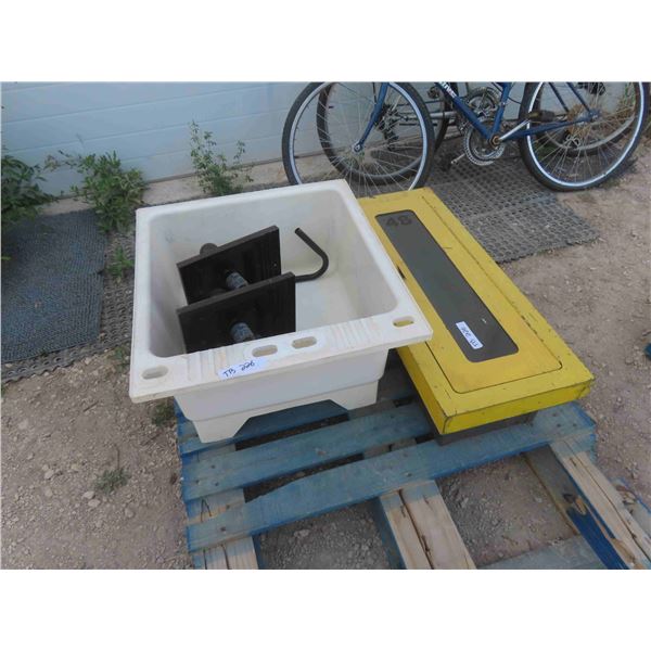 Utility Sink (No Legs), Fire Extinguisher Cabinet, 2 Wall