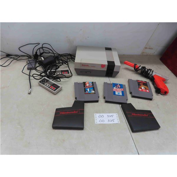 Nintendo Console with 2 Controllers, Zapper, 3 Games, 