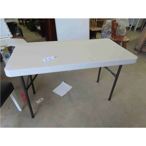 Banquet Table with Folding Legs 29'' x 47'' x 24'' 