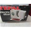 Image 8 : Electric Slicer, Hand Mixer, Apple Peeler, Strainer, Tupperware 