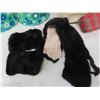 Image 7 : Purses, Evening Bags, Hat Box, Fur Like Collars, Travel Iron, 