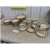Image 1 : 40pcs Dinnerware