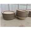 Image 2 : 40pcs Dinnerware