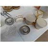 Image 7 : Vacuum Bag Sealer, Hamburger Press, Spice Jars & More 