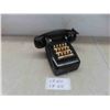 Image 1 : Vintage 1950s Bakelite Push Button Phone