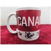 Image 8 : Autographed 'Ice Gold Canadas Curling Champions' Book 2014 , 