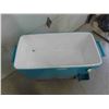 Image 7 : Rolling Coleman Cooler 34'' x 16'' x 35'' with Bottom Shelf, Bottle