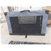 Image 2 : Gardner Pet Cloth Dog Kennel 30'' x 20'' x 30'' Looks New , Do 