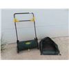 Image 1 : Yardworks Lawn Sweeper with Bagger 