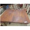 Image 3 : Dining Room Table 42'' x 56'' x 30'' & 9 Chairs 