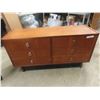 Image 1 : Dresser with 6 Drawers 25'' x 49'' x 16'' 
