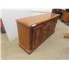 Image 3 : Buffet/Big Screen TV Stand 32'' x 64'' x 18''