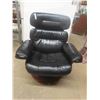 Image 1 : Swivel Leather/Leather Style Arm Chair 
