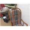 Image 2 : Gliding Rocker with Pop Out Foot Rest 