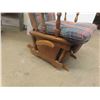 Image 4 : Gliding Rocker with Pop Out Foot Rest 