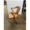 Image 2 : Oak Office Rolling Swivel Chair 
