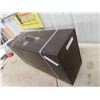 Image 2 : GE Solid State Super Trimline Model 500 Portable 