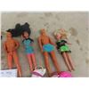 Image 2 : Barbie Dolls, Accessories, Clothes, Vintage Carry On