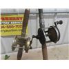 Image 8 : 2 Vintage Wood Fishing Rods and Reels
