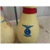 Image 5 : 2 Bowling Pins, 3 Wood Looney Tunes Yard Ornaments