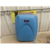 Image 2 : Air Canada Jazz Carry On, 2 Fans, Dust Buster