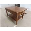 Image 2 : End Table 22" x 19" x 27" , Stand