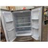 Image 7 : Samsung Stainless Steel French Door Refrigerator with Ice Maker,