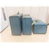 Image 9 : 3 Pieces of Vintage McBrine Luggage 