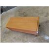 Image 3 : Oak Rolling Cedar Chest 17'' x 39'' x 16'' 