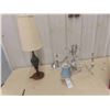 Image 1 : Chandlier, Table Lamp 