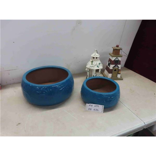 2 Decorative Bird Houses, 2 Ceramic Planters. Largest- 