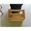 Image 5 : 2 Wooden Folding Chairs, Magazine Rack + 2 Upholstered
