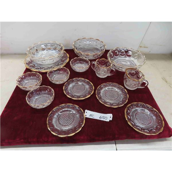 14 Pieces Pressed Glass 1902 Mahattan Pattern. 