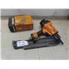 Image 1 : Bostitch Nailer + Box of Round Head Stick Nails 3 1/4