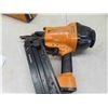 Image 3 : Bostitch Nailer + Box of Round Head Stick Nails 3 1/4