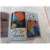 Image 11 : 22 Pieces Fiestaware + Fiesta Collectors Book