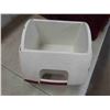 Image 11 : Vintage Picnic Cooler, Little Playmate Cooler 