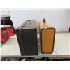 Image 2 : 2 Vintage Suit Cases 