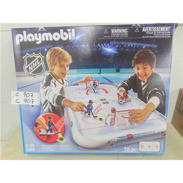 PLAYMOBIL NHL Locker Room Play Box - New or Store 