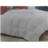 Image 2 : LINENSPA White Down Alternative Comforter - All Season Comforter 