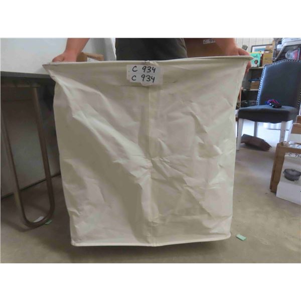 laundry hamper white - New or Store Return  