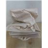 Image 2 : laundry hamper white - New or Store Return  