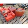 Image 2 : 3 Poly Marine Gas Tanks , 1 Gas Can 