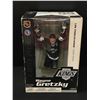 Image 1 : SEALED WAYNE GRETZKY MCFARLANE STATUE