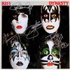 Image 1 : Kiss signed Dynasty album
